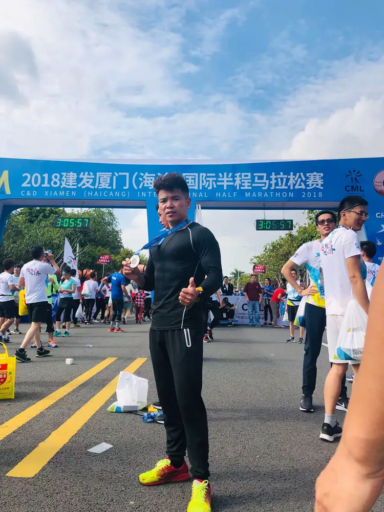 马拉松夜战：滇池飞鹰队强势横扫闽南犀牛队，速度优势明显重拾自信的夜晚的简单介绍