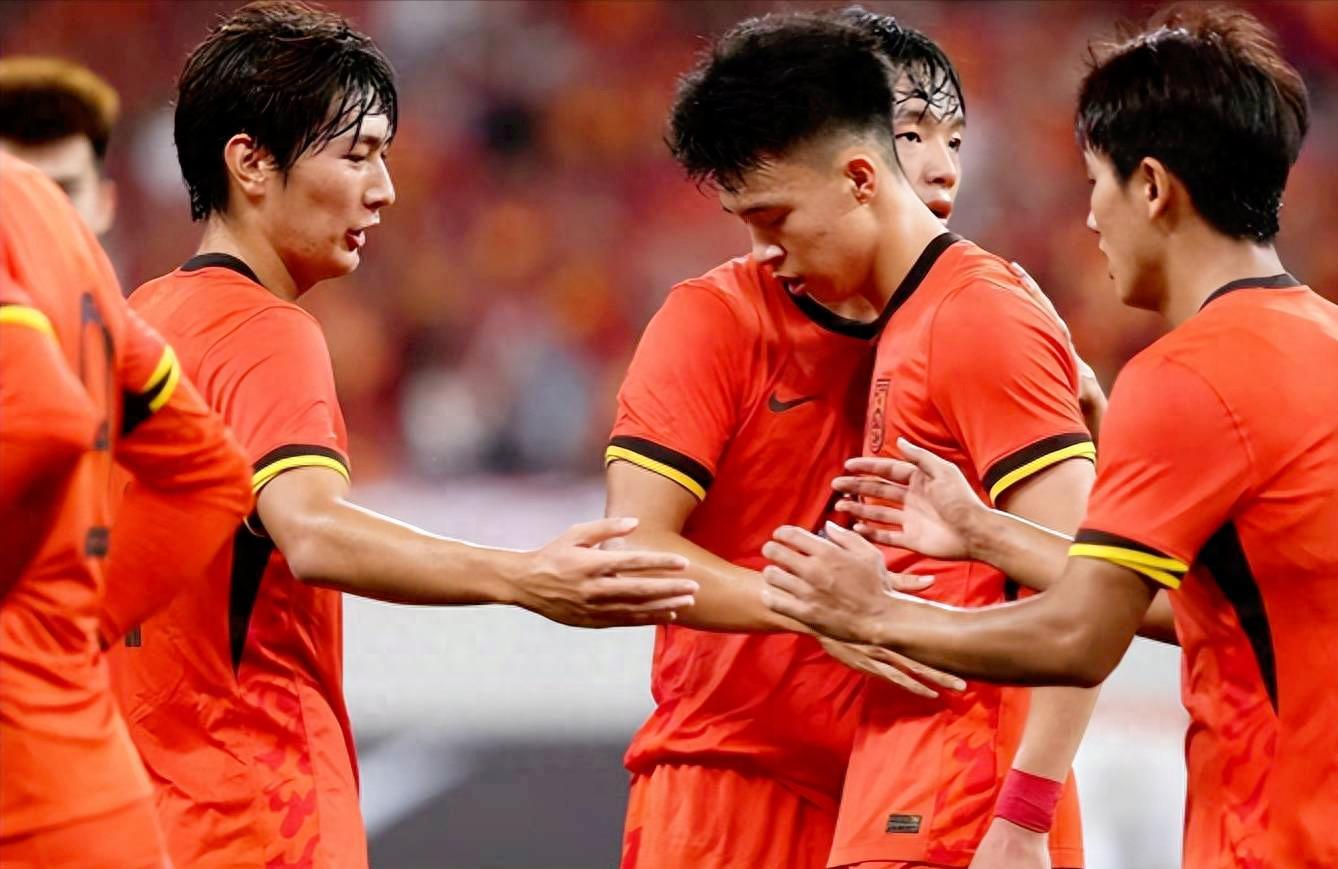 冲刺阶段足总杯焦点战，武汉三镇回应争议，态度坚定，球探报告显示潜力的简单介绍